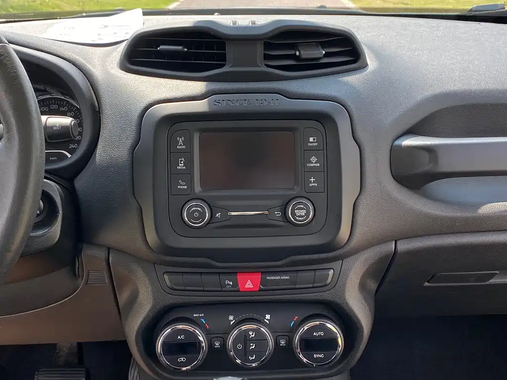 Jeep Renegade 2017 180T AT