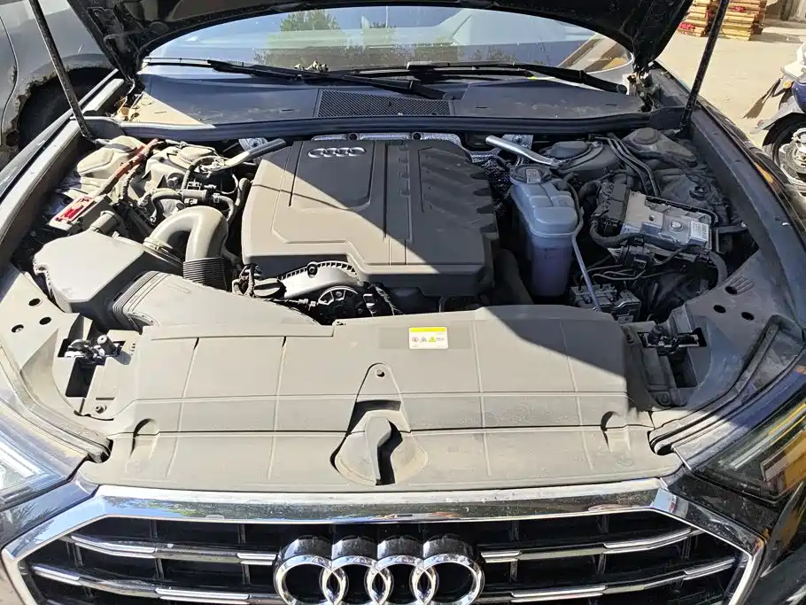 Audi A6L — миниатюра 10