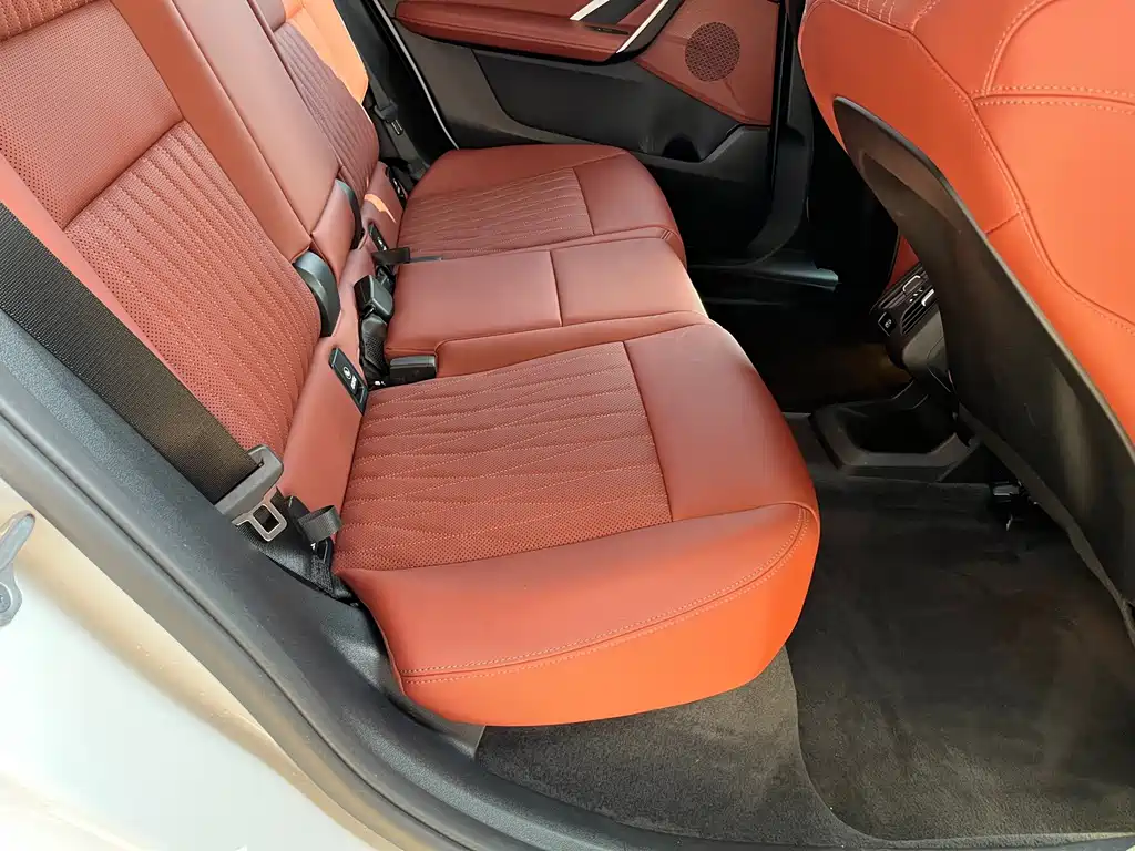 BMW iX1 — миниатюра 8