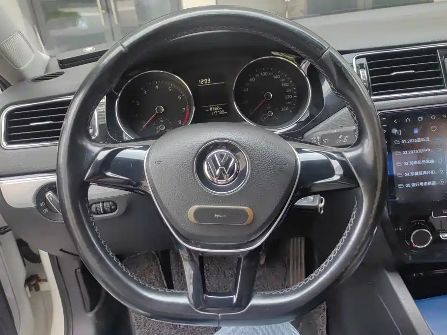 Volkswagen Sagitar — миниатюра 15