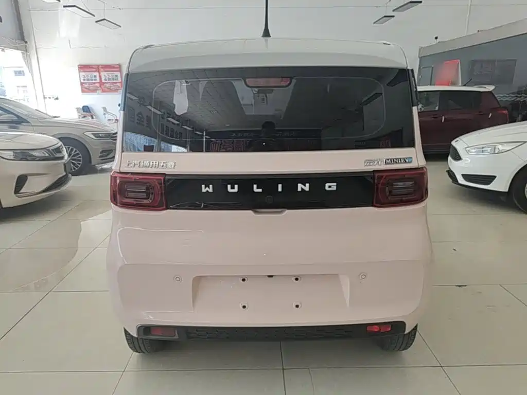 Wuling MINIEV — миниатюра 6