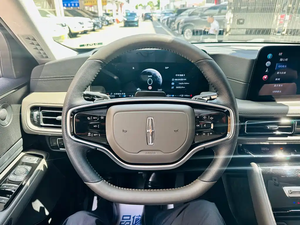Lincoln Aviator — миниатюра 9