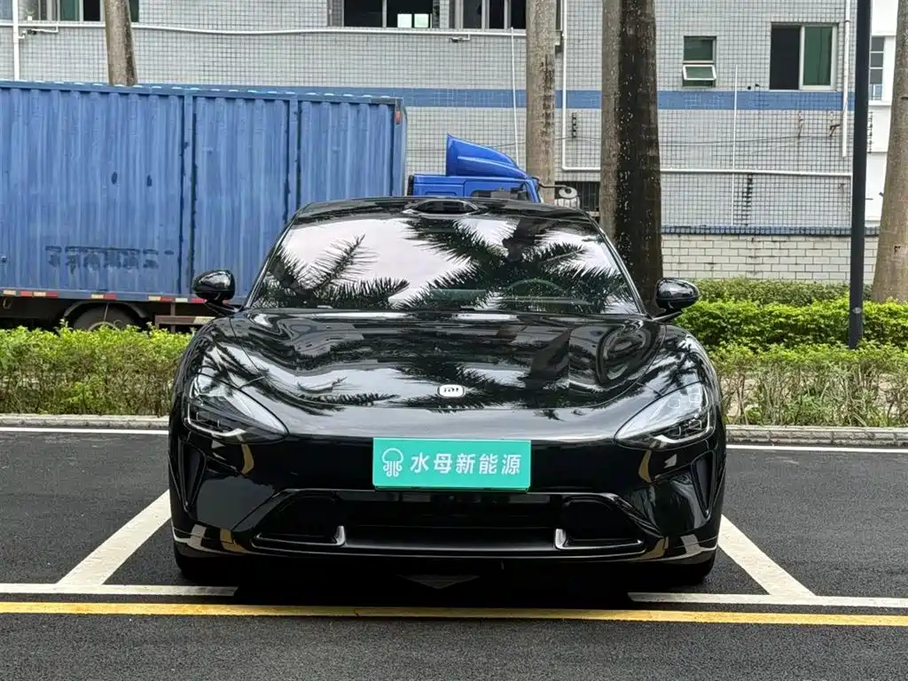 Xiaomi SU7 — миниатюра 2
