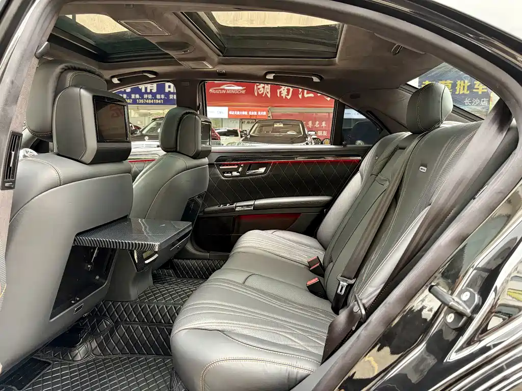 Mercedes-Benz S-Class — миниатюра 12