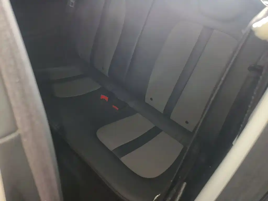 Wuling MINIEV — миниатюра 17