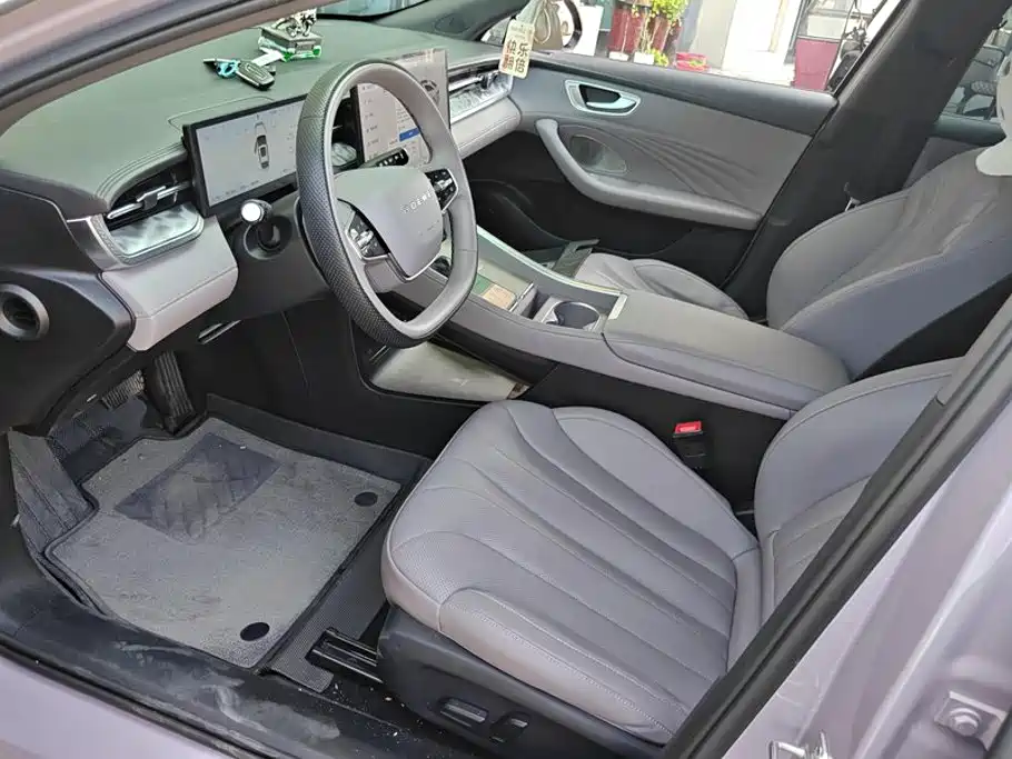 Roewe M7 DMH — миниатюра 9
