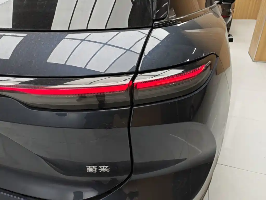 NIO ES6 — миниатюра 8