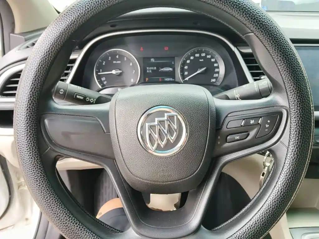 Buick Excelle — миниатюра 11