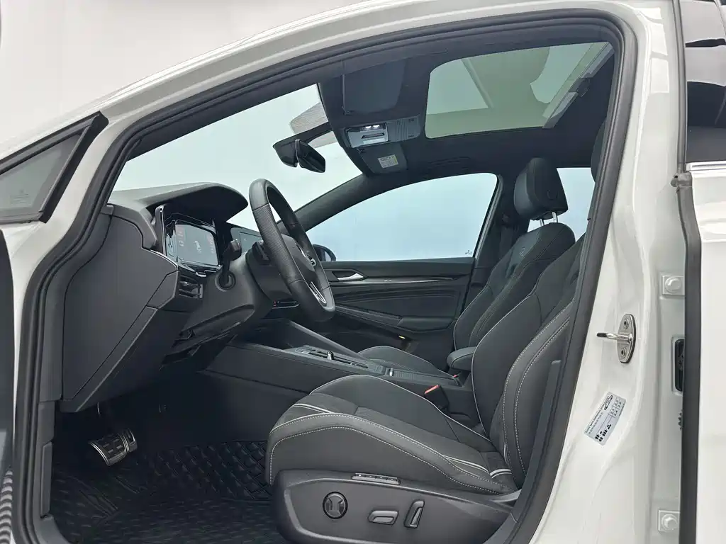 Volkswagen Golf 2023 280TSI DSG R-Line Lite