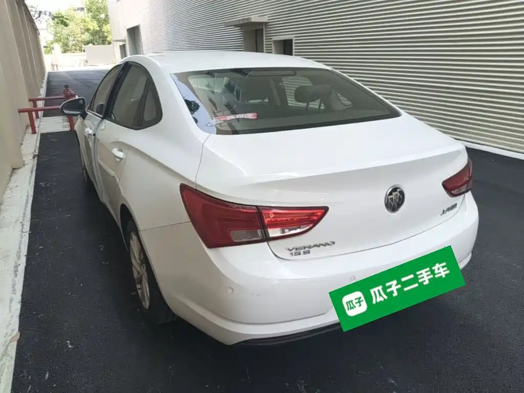 Buick Verano — миниатюра 5