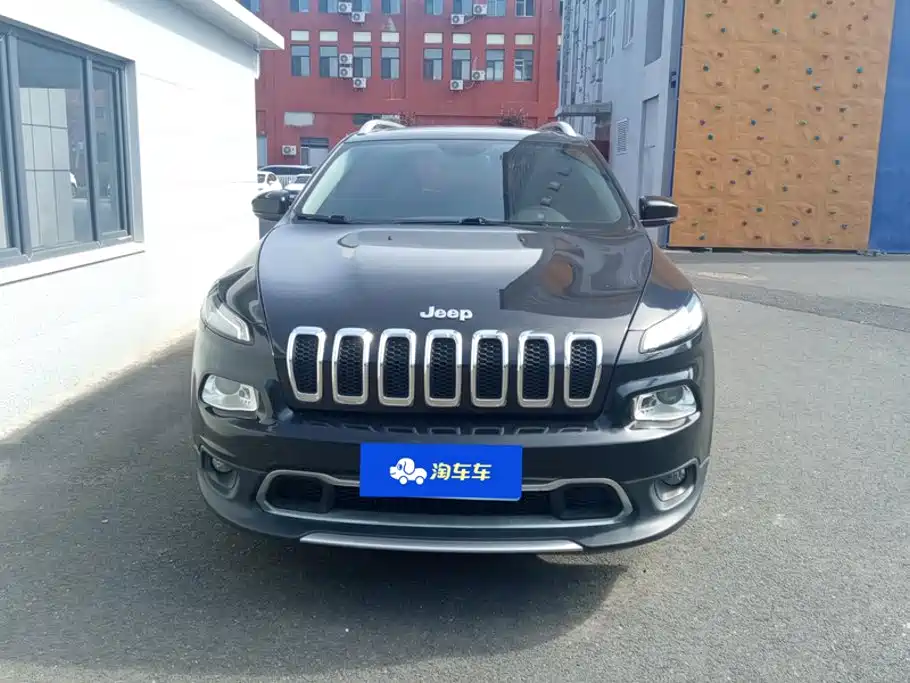 Jeep Cherokee — миниатюра 2