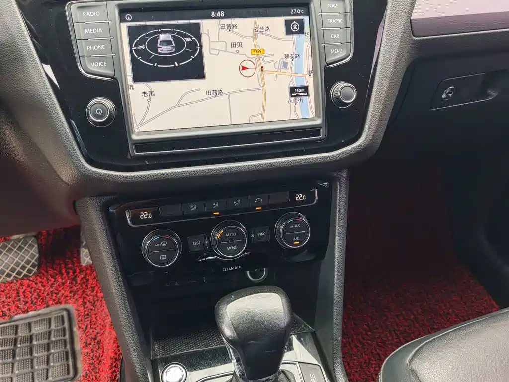 Volkswagen Tiguan L — миниатюра 16