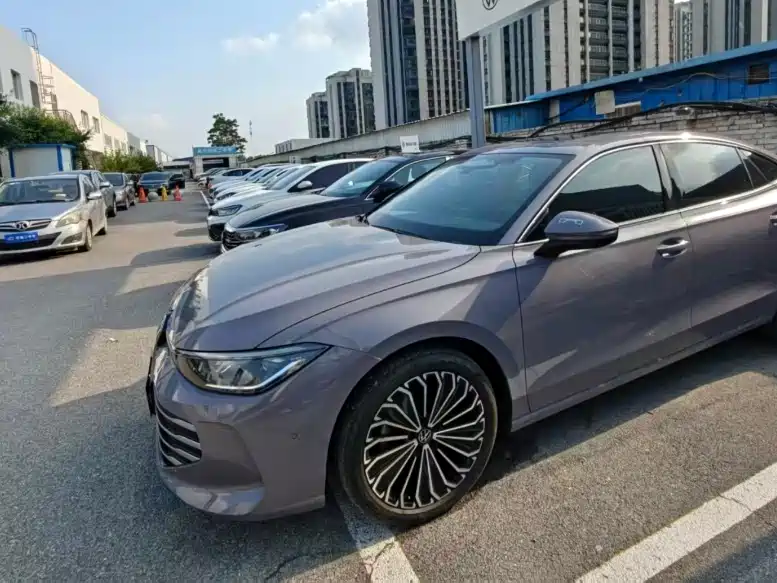 Volkswagen Passat 2025 Pro 380TSI