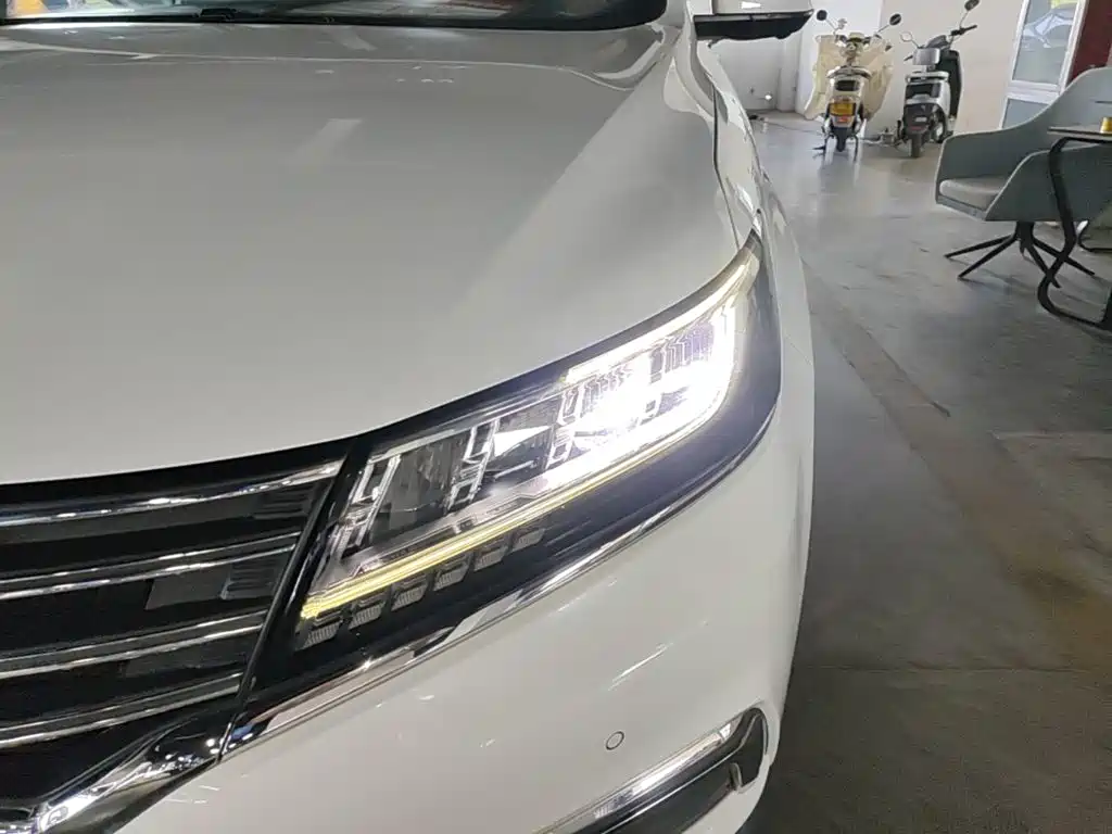 Roewe RX5 — миниатюра 24