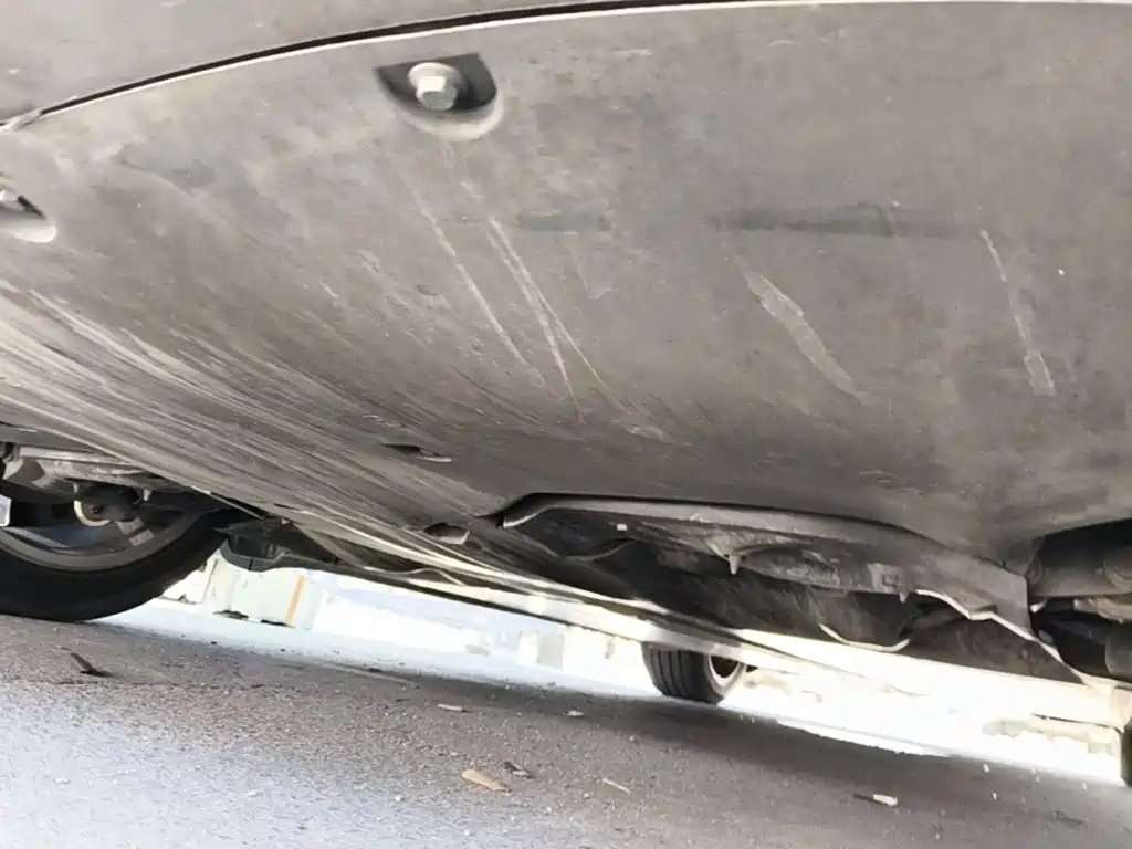 Tesla Model Y — миниатюра 4