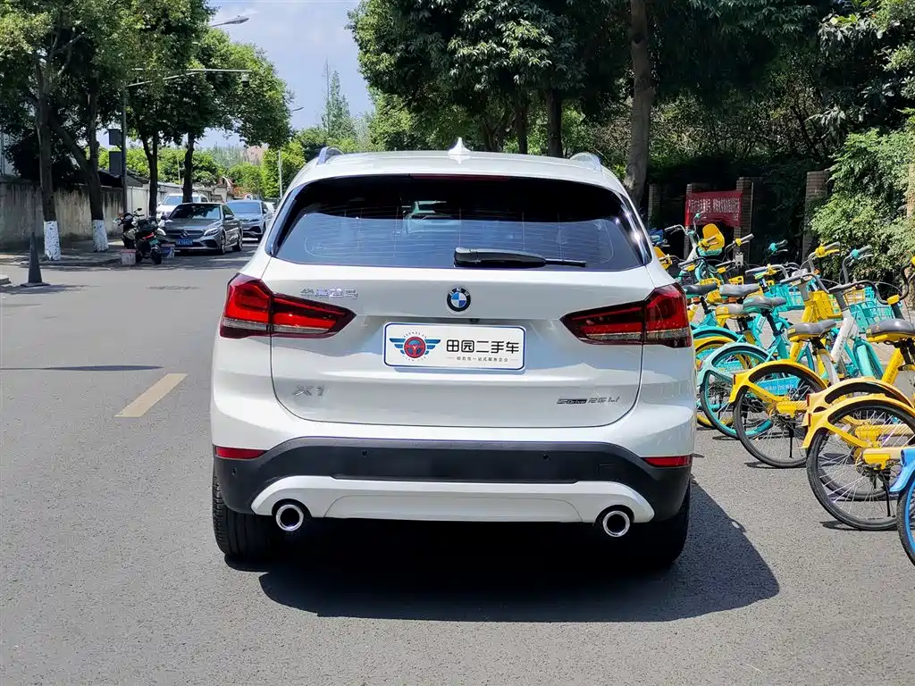 BMW X1 2022 sDrive25Li Lead
