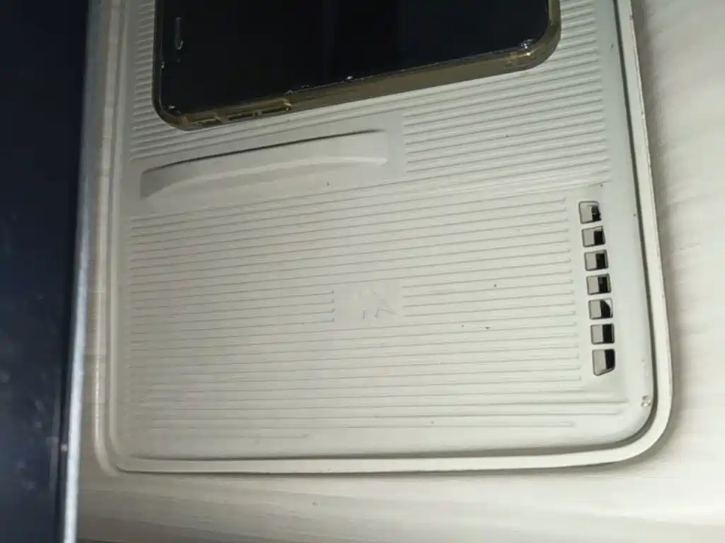 Xiaomi SU7 — миниатюра 9