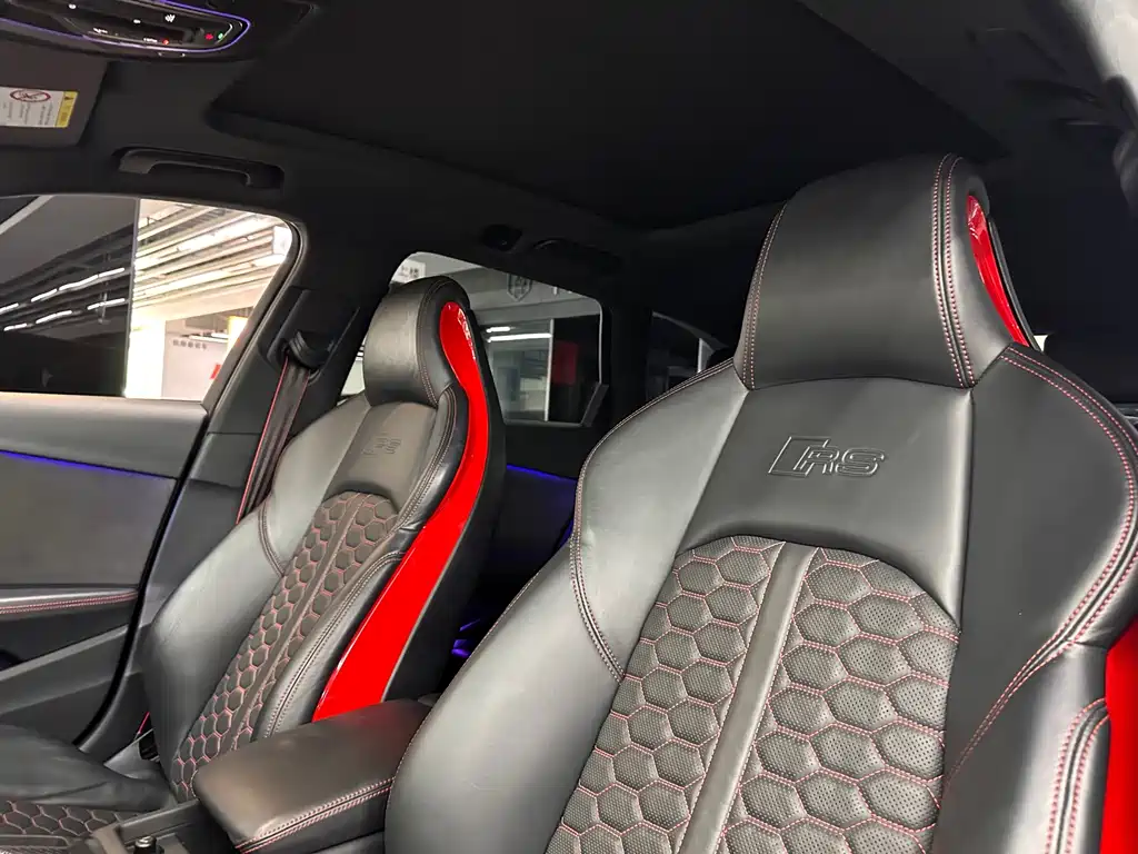 Audi RS 4 — миниатюра 6
