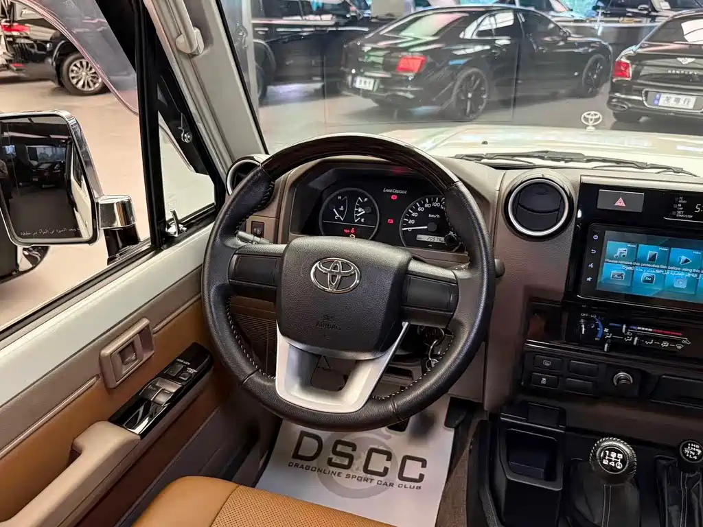 Toyota Land Cruiser — миниатюра 11