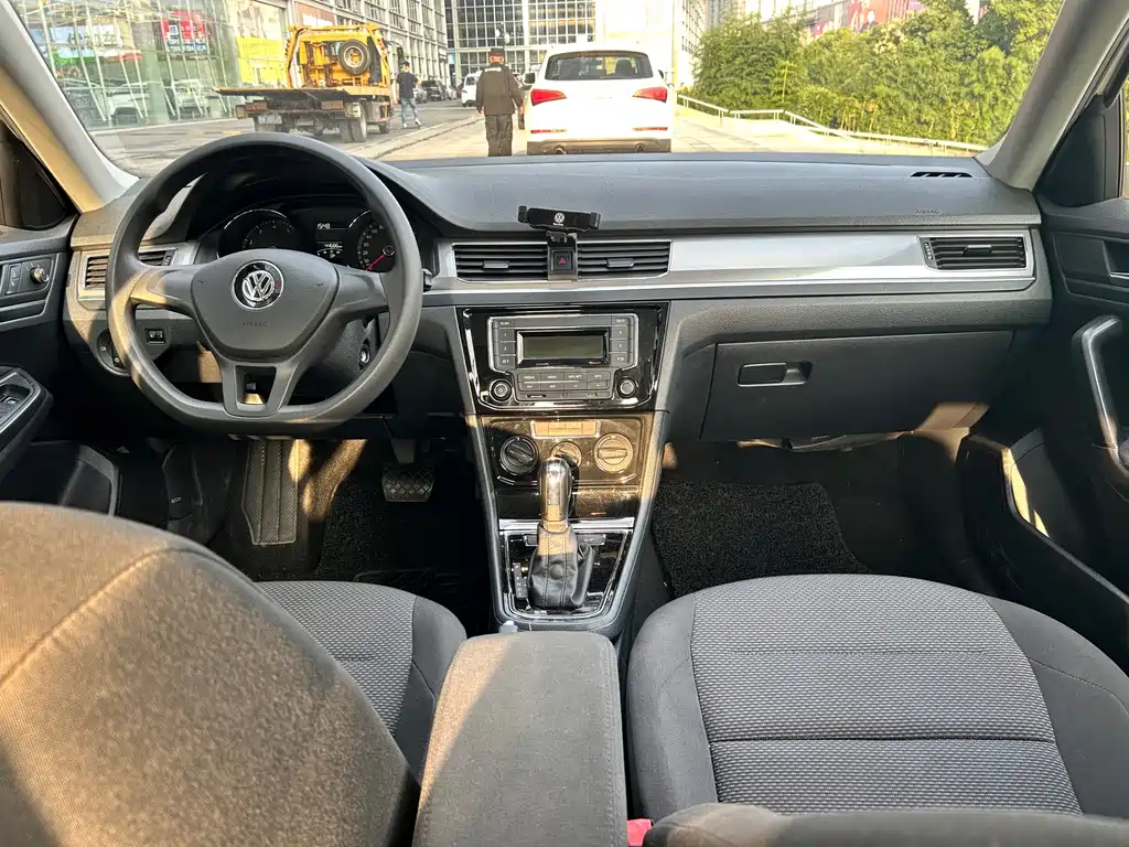 Volkswagen Bora — миниатюра 13