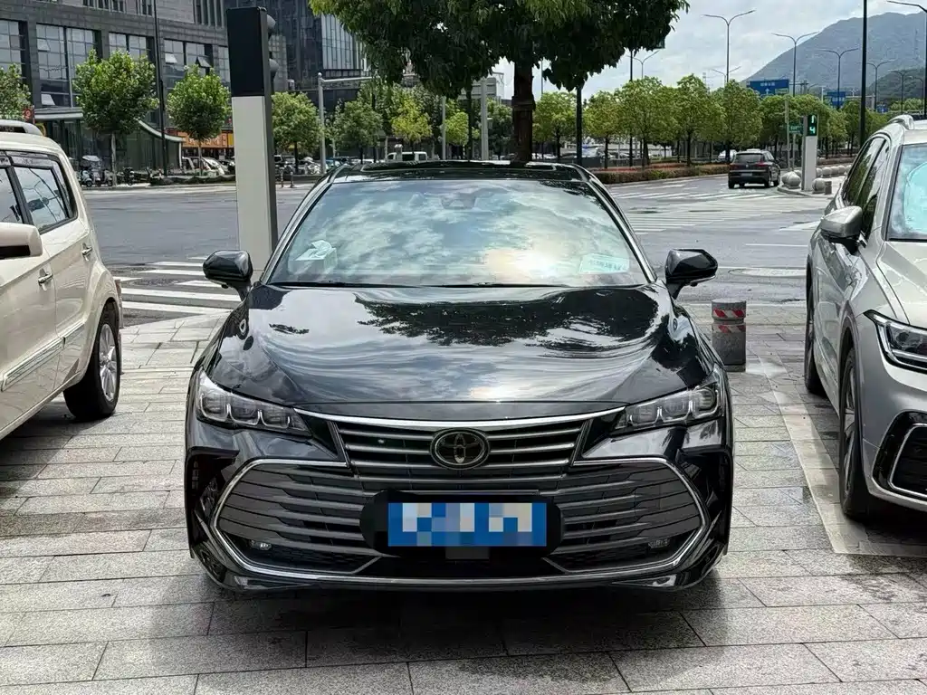 Toyota Avalon — миниатюра 2