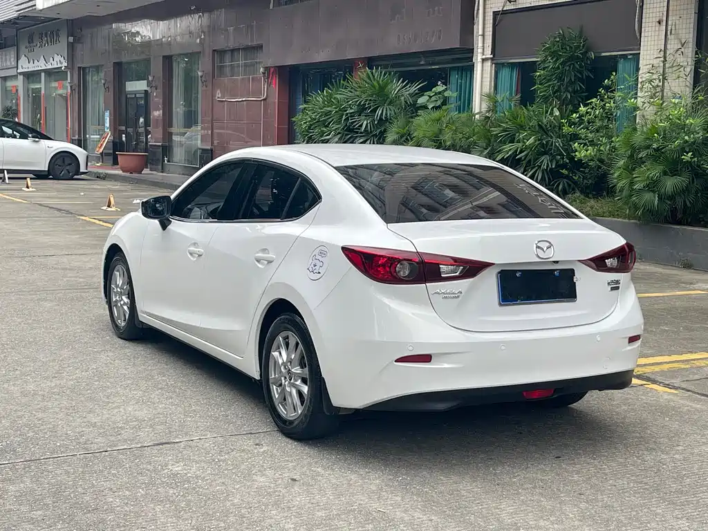 Mazda 3 Axela — миниатюра 11