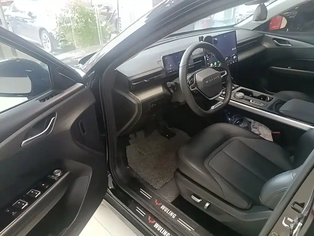 Wuling Xingguang — миниатюра 16