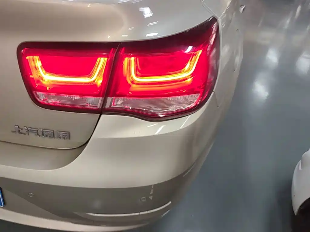 Chevrolet Malibu — миниатюра 8
