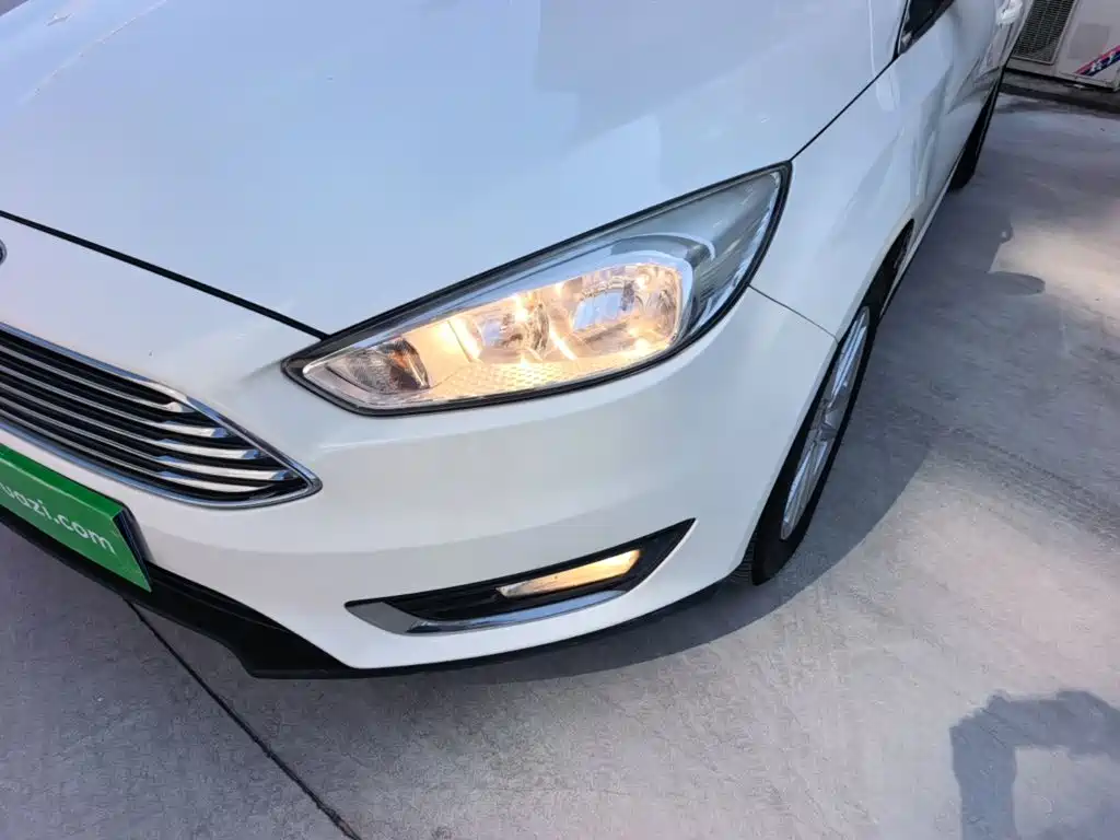 Ford Focus — миниатюра 24