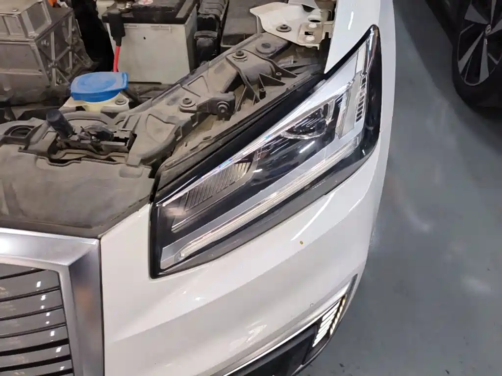 Audi Q2L e-tron — миниатюра 24