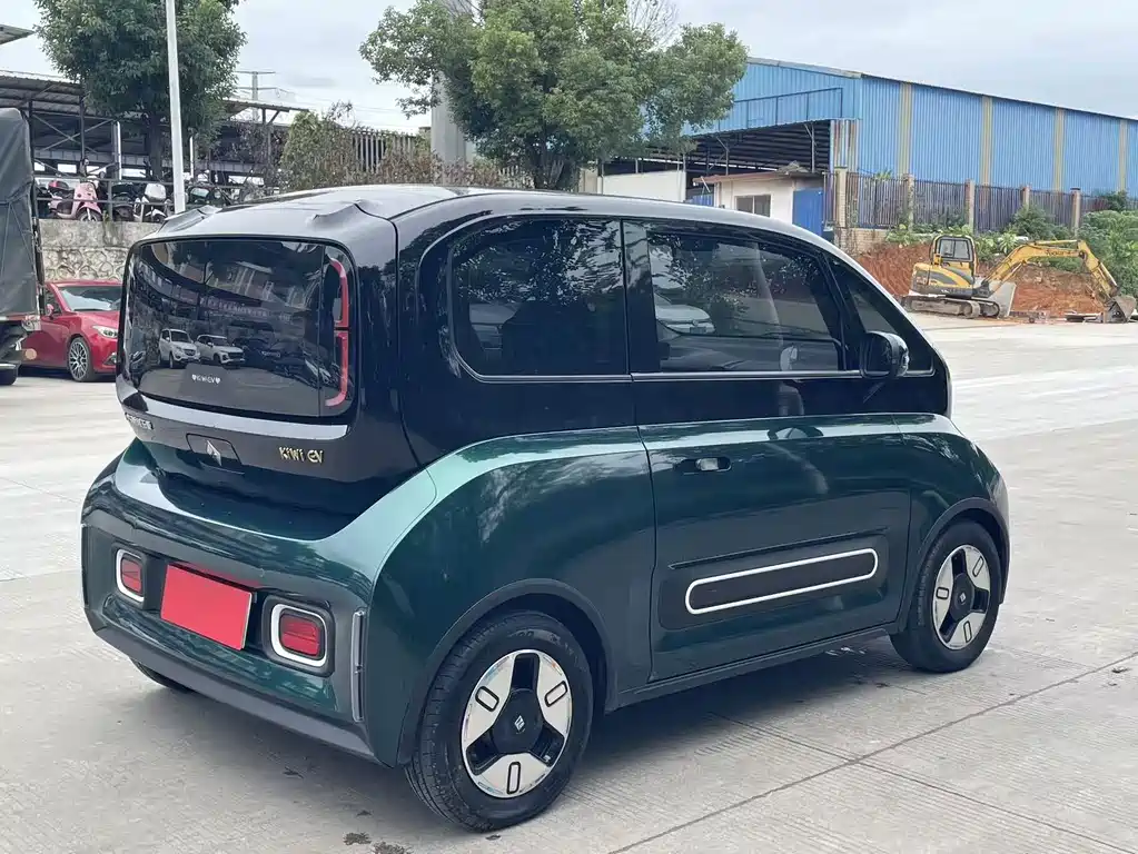 Baojun KiWi EV — миниатюра 9