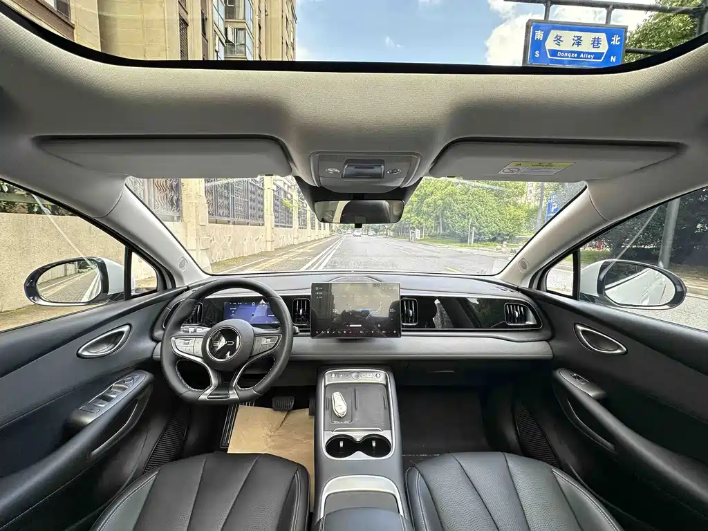 BYD Sealion 05 EV — миниатюра 16