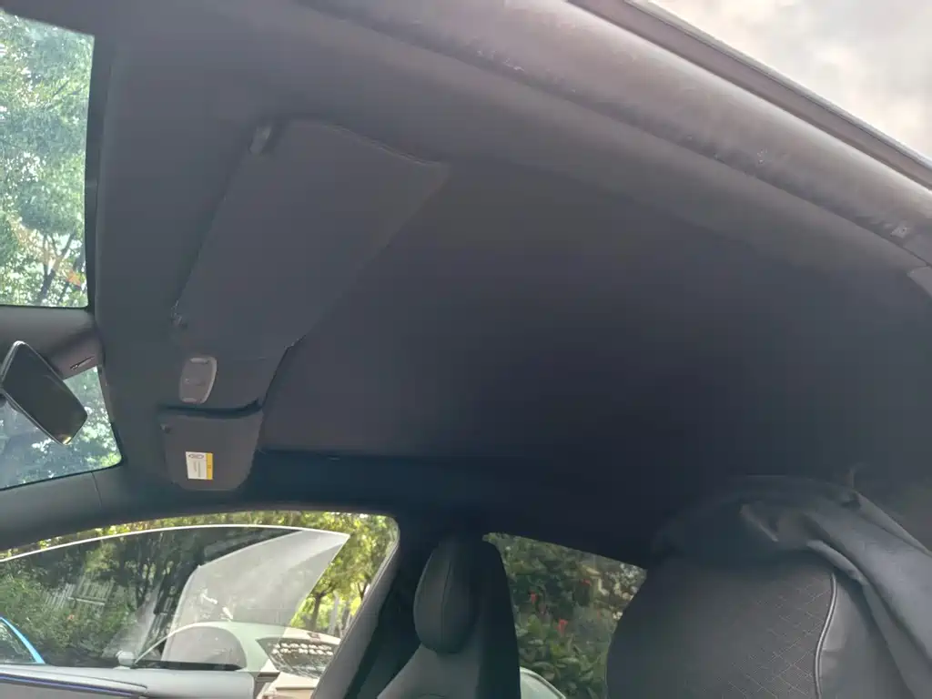 Tesla Model Y L — миниатюра 11