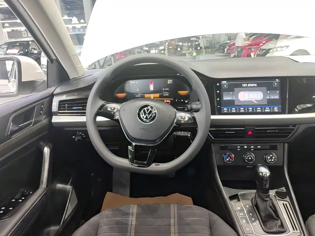 Volkswagen Lavida — миниатюра 11