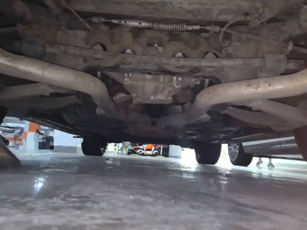 Jeep Grand Cherokee (Import) — миниатюра 23