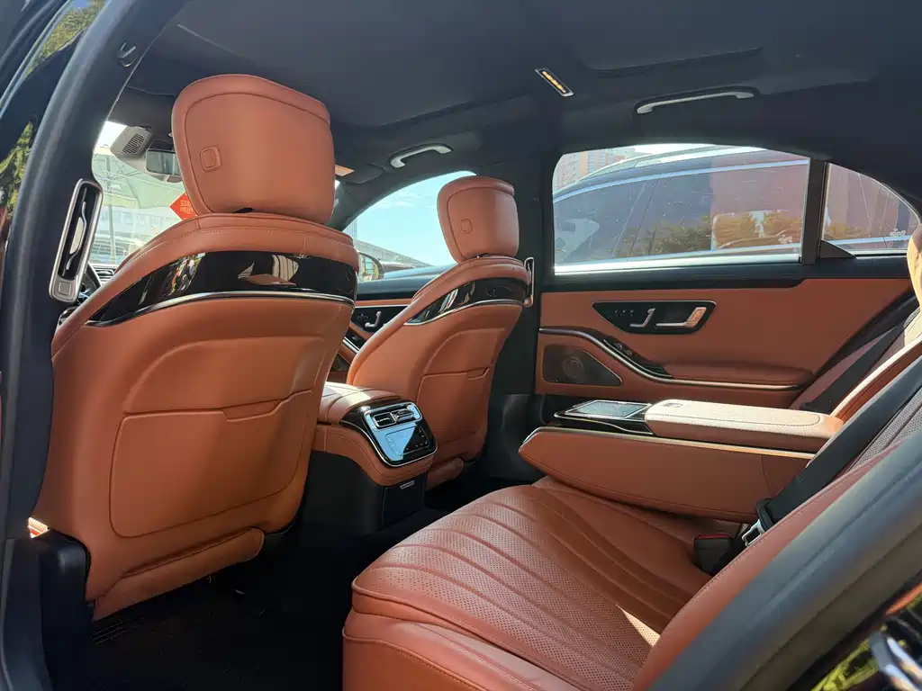 Mercedes-Benz S-Class — миниатюра 10