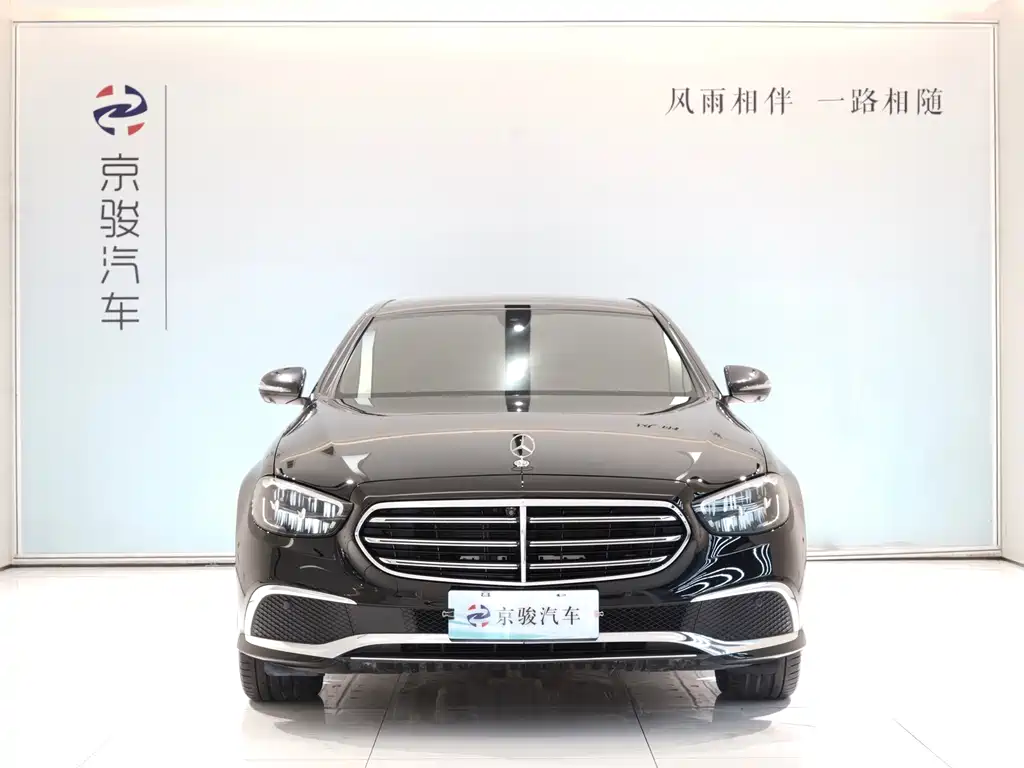 Mercedes-Benz E-Class — миниатюра 2