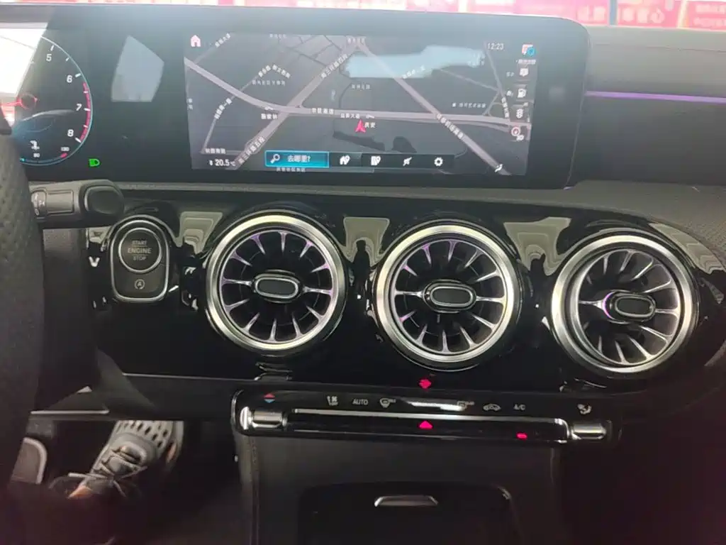 Mercedes-Benz CLA (Import) — миниатюра 13