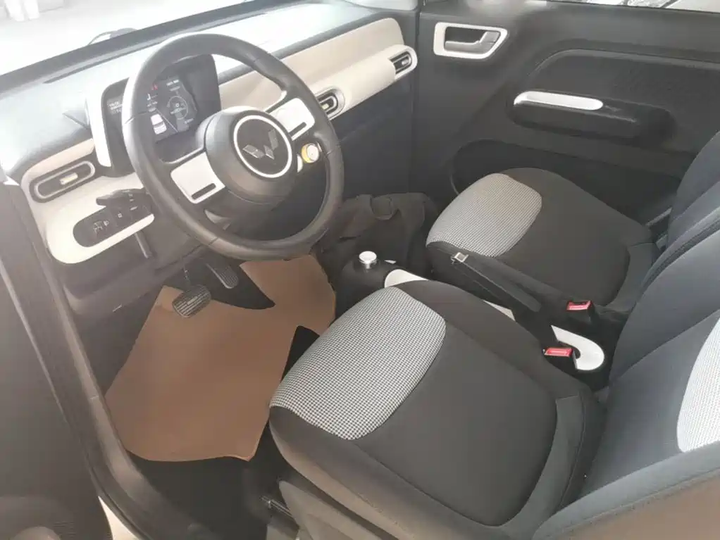 Wuling MINIEV — миниатюра 15