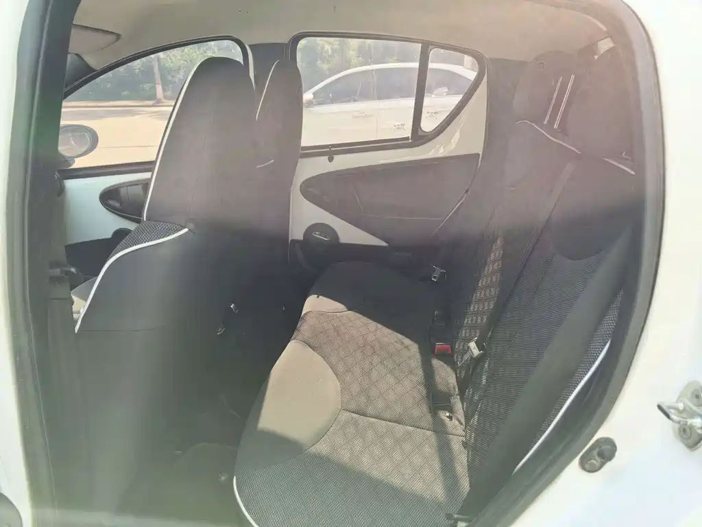 BYD F0 — миниатюра 5