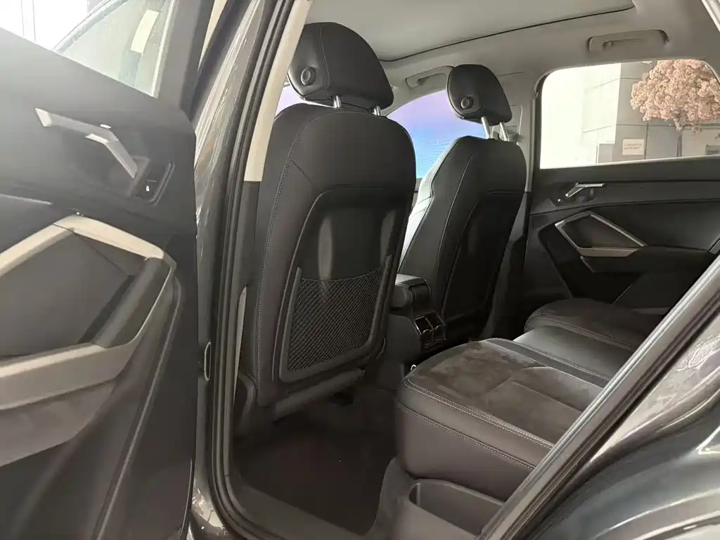 Audi Q3 — миниатюра 10