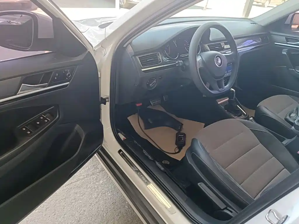Volkswagen C-Trek — миниатюра 16
