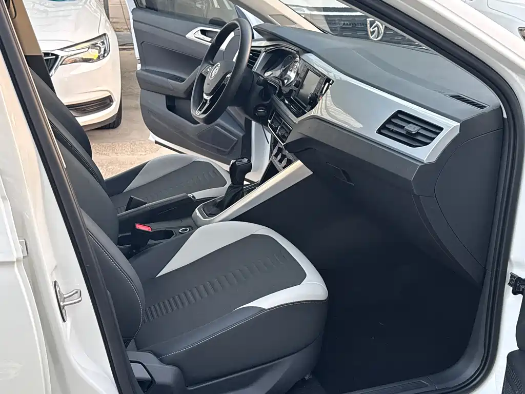 Volkswagen Polo — миниатюра 9