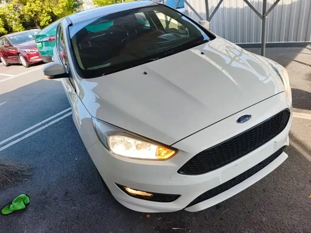 Ford Focus — миниатюра 4