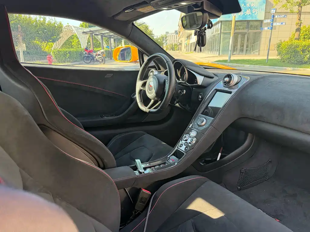 McLaren 650S — миниатюра 11