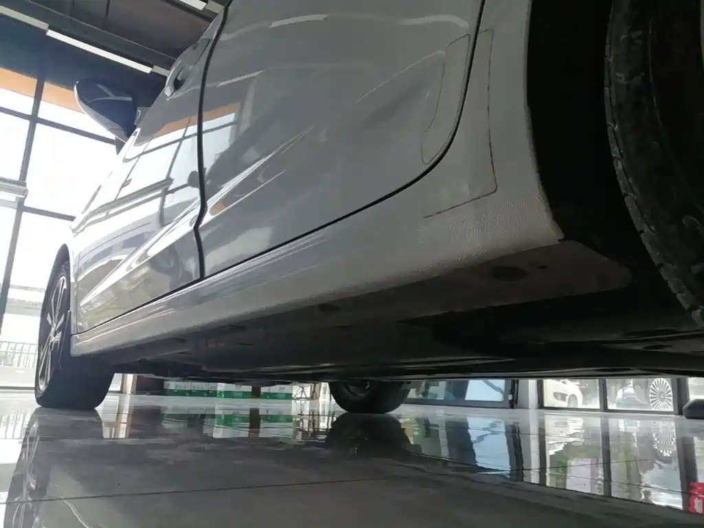 Hyundai Elantra — миниатюра 22