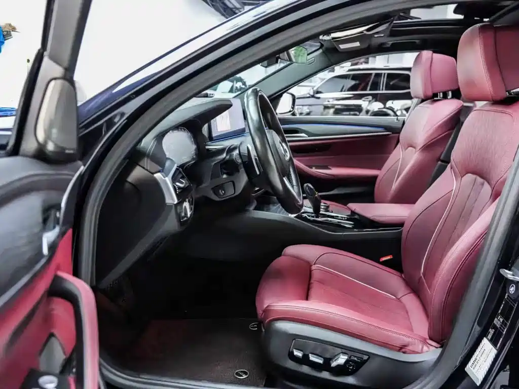 BMW 5 Series — миниатюра 5