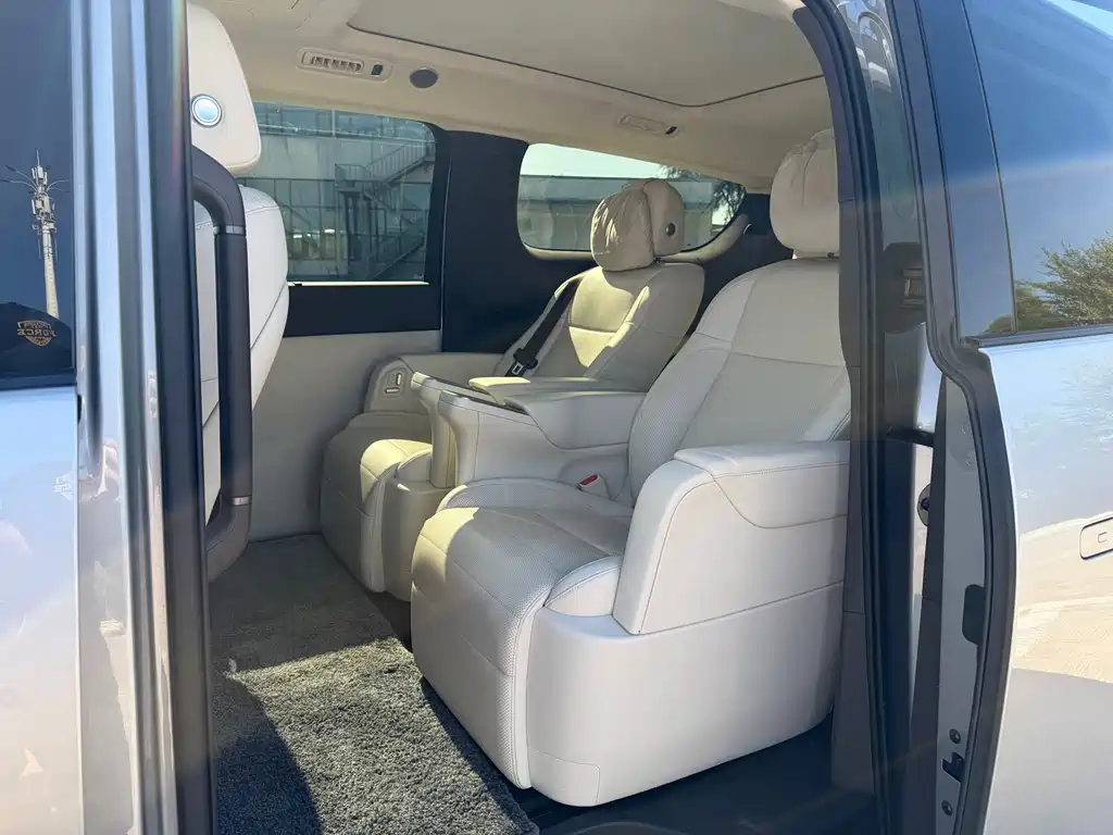 Li Auto Li MEGA — миниатюра 9