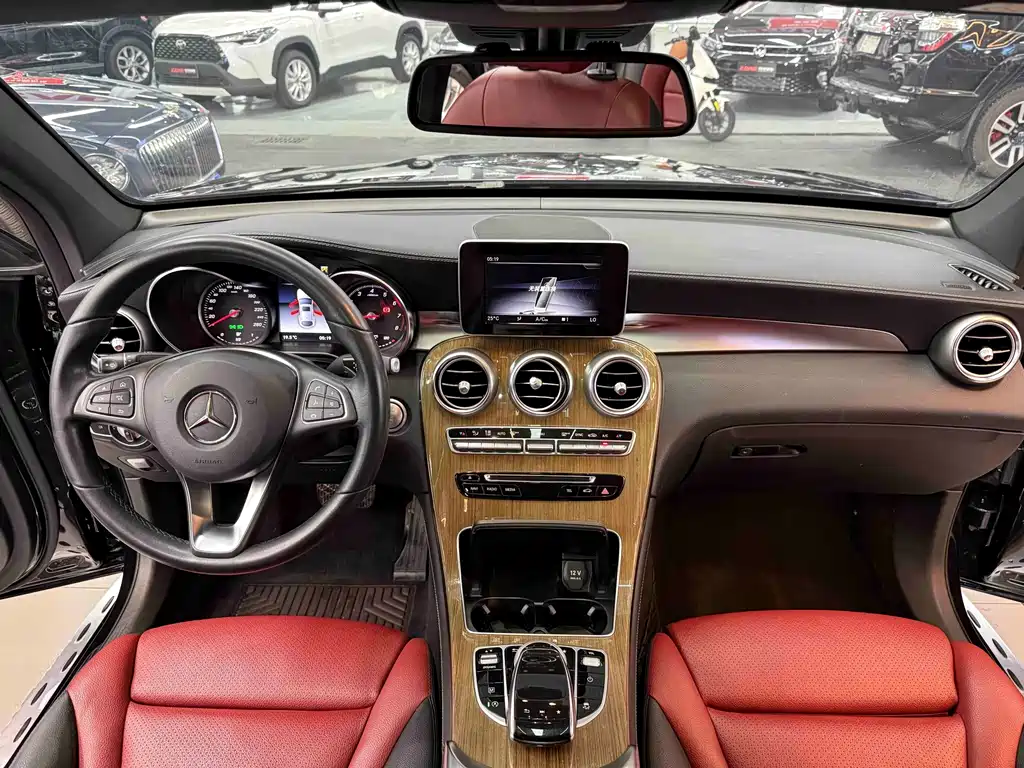 Mercedes-Benz GLC Coupe GLC 260 4MATIC Coupe SUV, фото 11