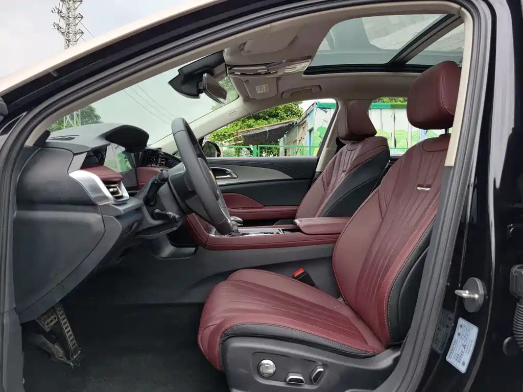 Hongqi Hongqi H5 — миниатюра 20